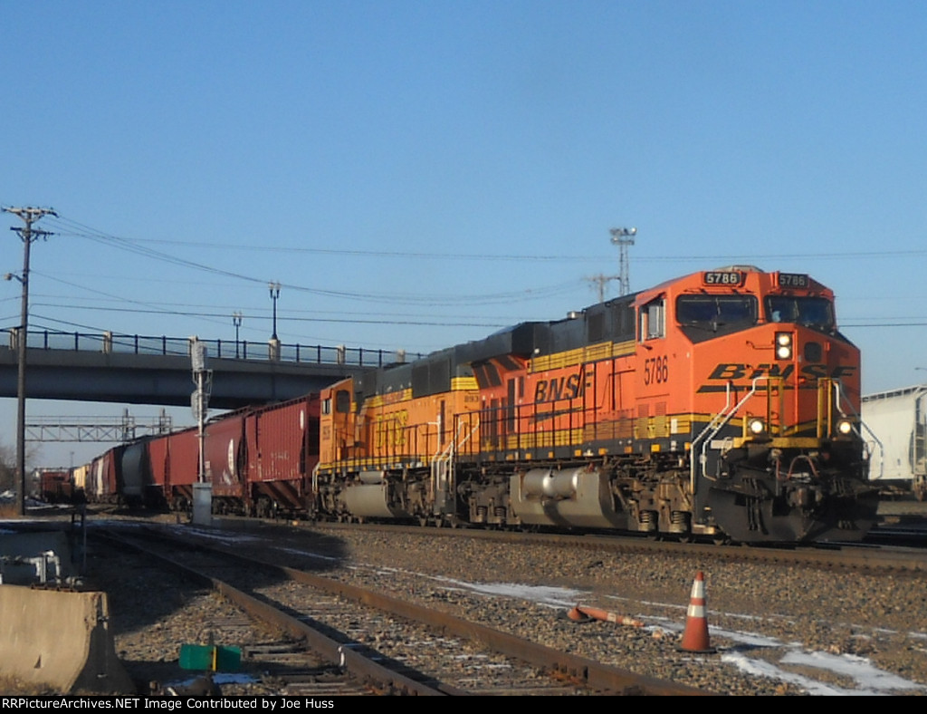 BNSF 5786 East